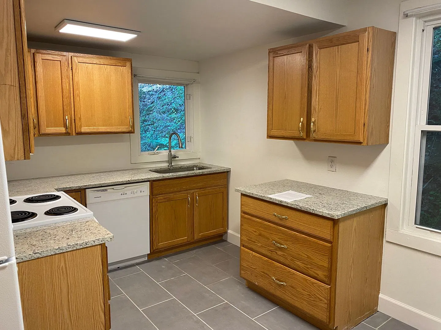 4 Bedroom Home Just Off Cornell Campus — Photo 4