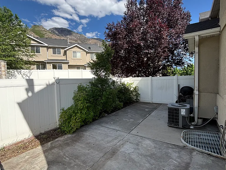 1159 S 1410 E — Photo 14
