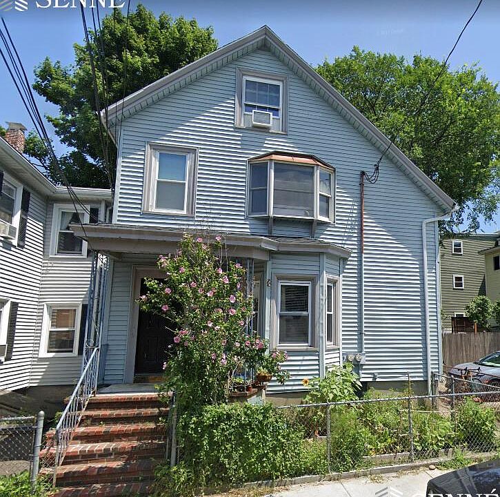 2nd image of 11 Marion St #2