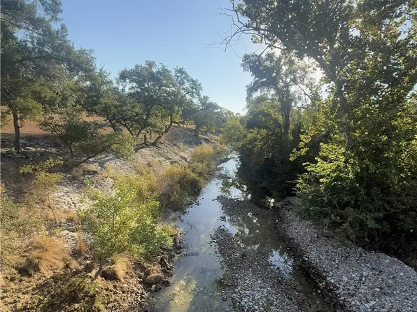 1218 E Creekview Dr, Salado, TX 76571