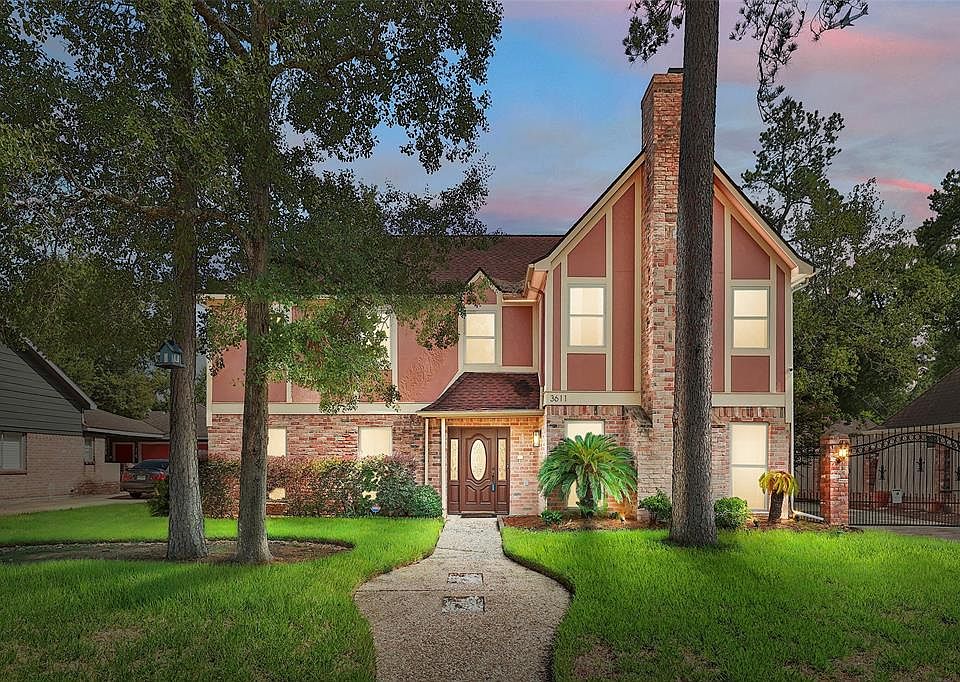 1st image of 3611 Sierra Pines Dr