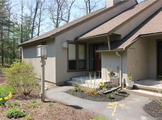 11 Byron Dr #11, Avon, CT 06001