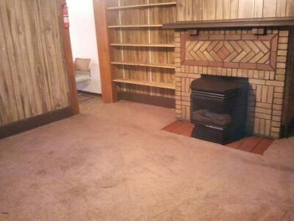 Living Room Pic 1