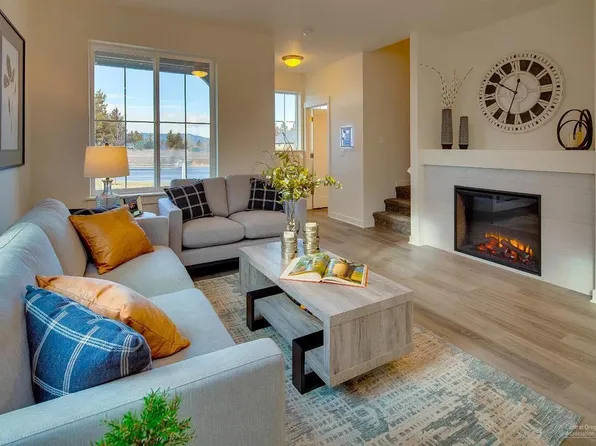 2394 NE Victor Pl, Bend, OR 97701