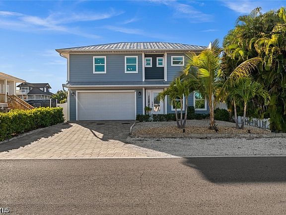 3rd image of 2391 Oleander St
