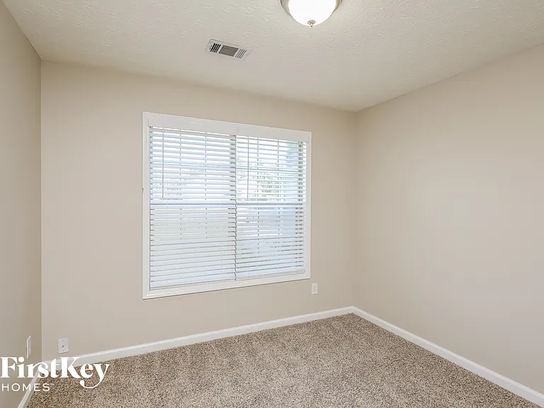 1500 Summer Lake Ter — Photo 13