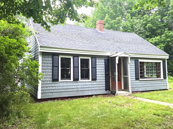 10 Mayo Road, Hampden, ME 04444