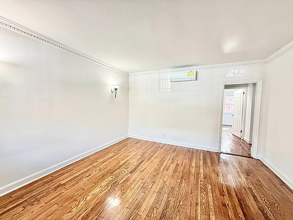 5th image of 47-35 39th Pl #1