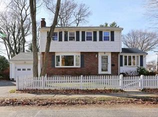 5 Melrose Ave, Needham, MA 02492