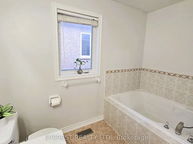 7285 Gagliano Dr — Photo 15