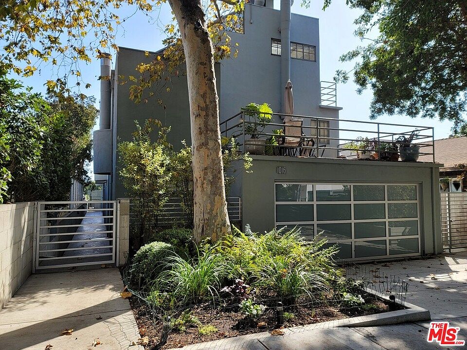 1st image of 1016 Pier Ave Unit 4