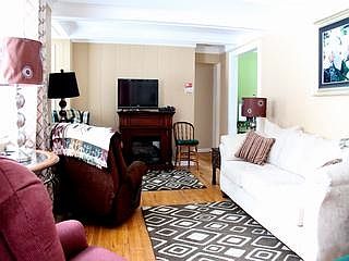 5th image of 204 Oak St