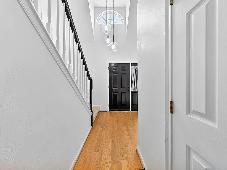113 Heron Ct — Photo 2