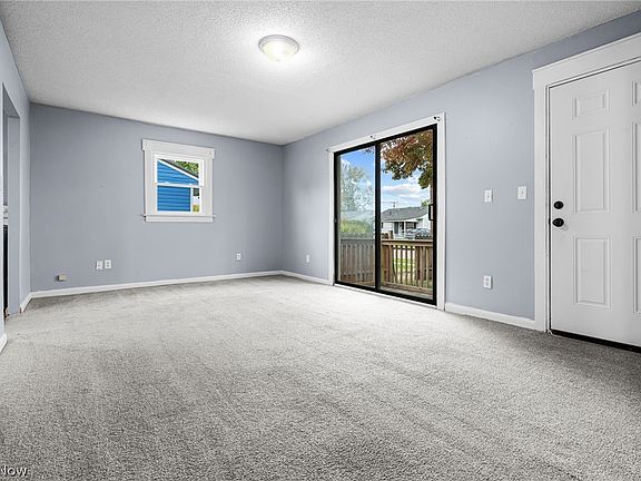 5th image of 2012 Endrow Ave NE