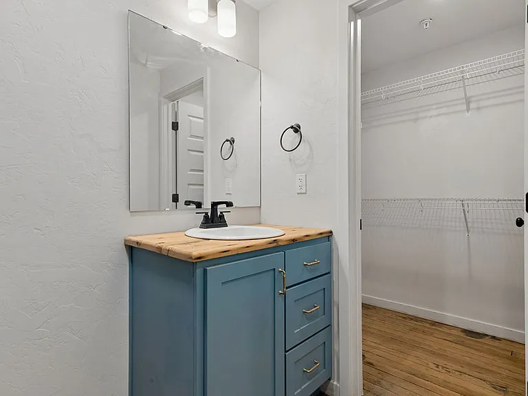 Brand new apartments in downtown Springfield! — Photo 87