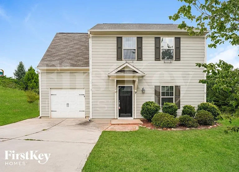 1035 Sutherland Dr — Photo 1