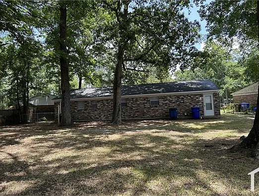 2052 Green Park Ave — Photo 9