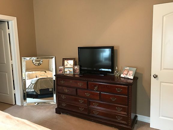 5th image of 103 Autumn Place Dr