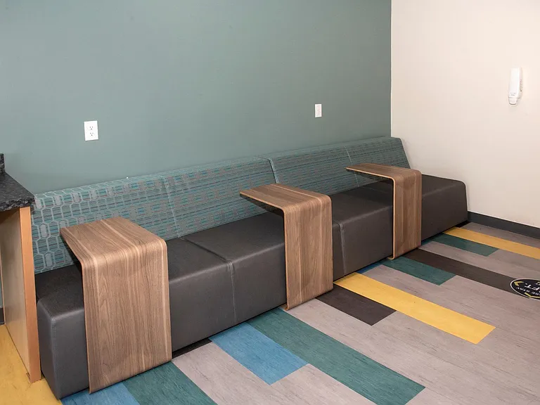 600 10th Ave Apartments — Photo 31