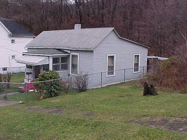 2nd image of 1131 Greenbrier St