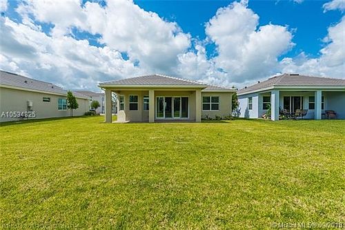 4th image of 16119 Whippoorwill Cir
