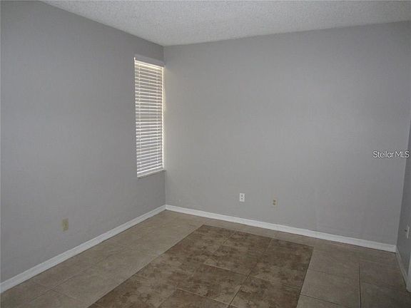5th image of 3131 Bloomingdale Villas Ct #3133