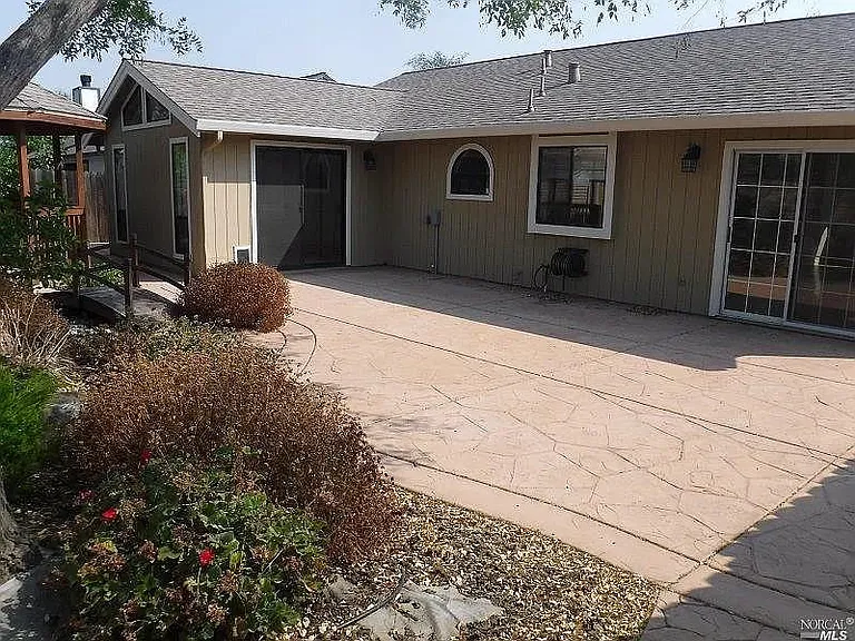 312 Larkspur Dr — Photo 11