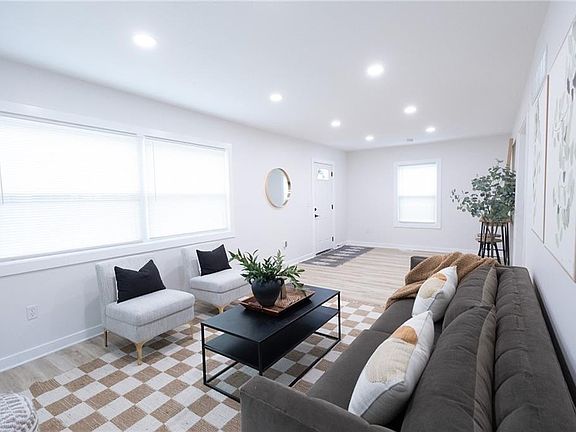 5th image of 1306 Appleton Ave