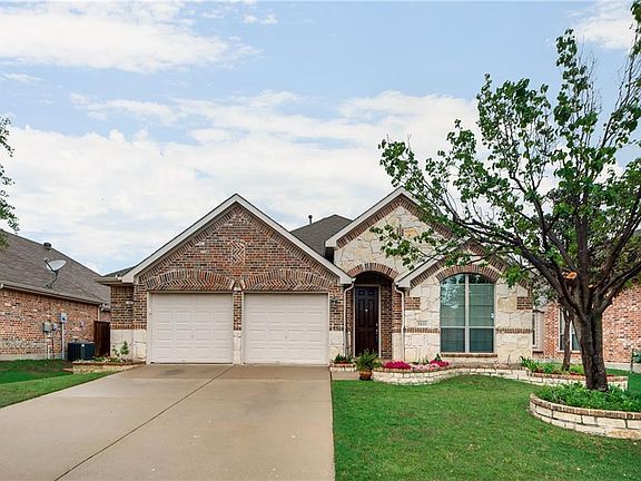 2nd image of 2433 Yuma Dr