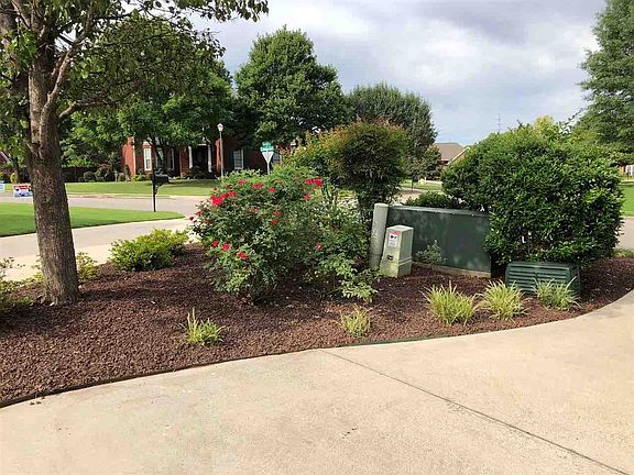 Flowerbed Front