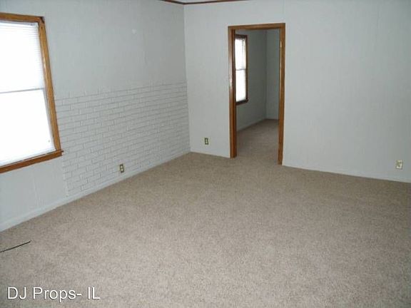 2nd image of 273 31st Ave