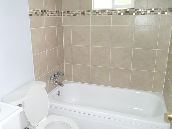 3rd image of 4319 N Kalamath St