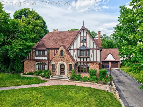 1117 South Dr, Flint, MI 48503