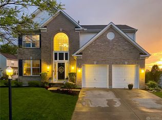 15 Churchill Ct, Springboro, OH