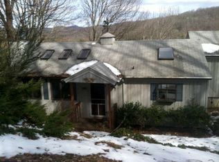 838 Hemlock Dr, Newland, NC 28657