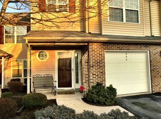 204 Sparrow Rd, Hummelstown, PA 17036