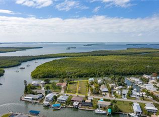 2261 York Rd, Saint James City, FL 33956