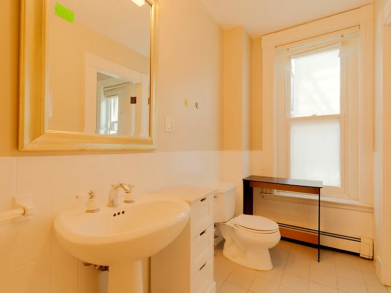 256 W Newton St #3 — Photo 20