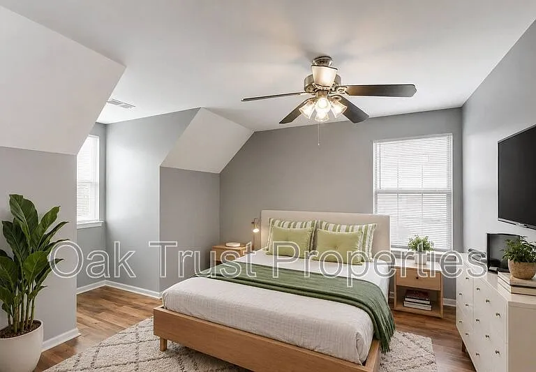 4834 Habersham Ln — Photo 10