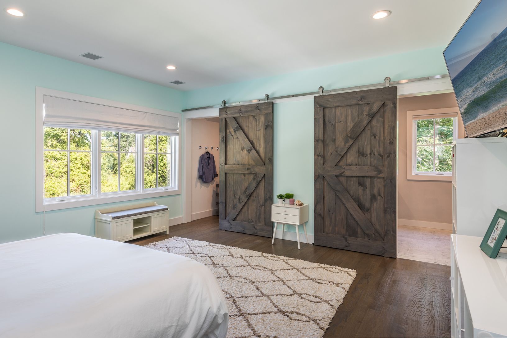  Junior Master Bedroom 