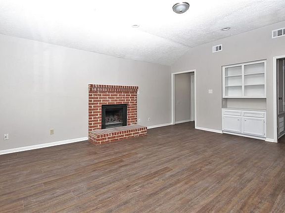 5th image of 13611 Ravensway Dr APT D