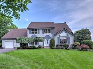 25 Wexford Dr, Monmouth Junction, NJ 08852