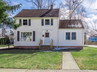 20695 Belvidere Ave, Fairview Park, OH