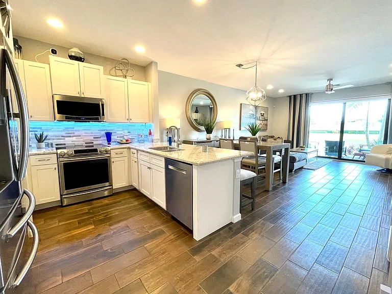 4218 N Dixie Hwy #63 — Photo 5