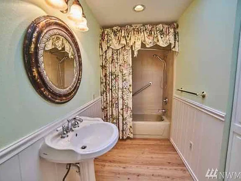 4118 209th Pl NE — Photo 15
