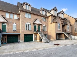 80 Strathaven Dr #12, Mississauga, ON L5R 3V9