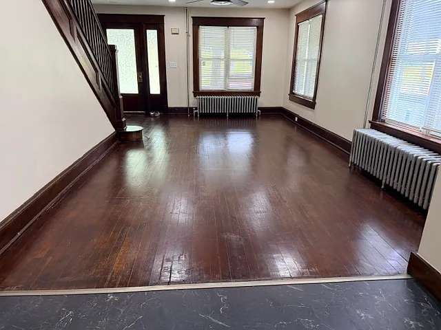 3 bed, 2800 sqft, $2,300 — Photo 4