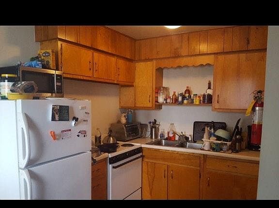 3rd image of 1212 N Grant St APT 3B