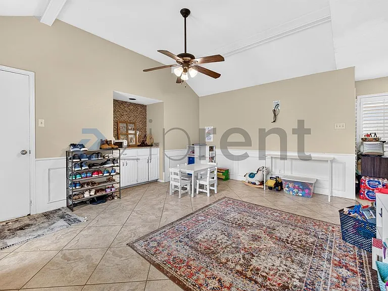 619 Quail Ln — Photo 17