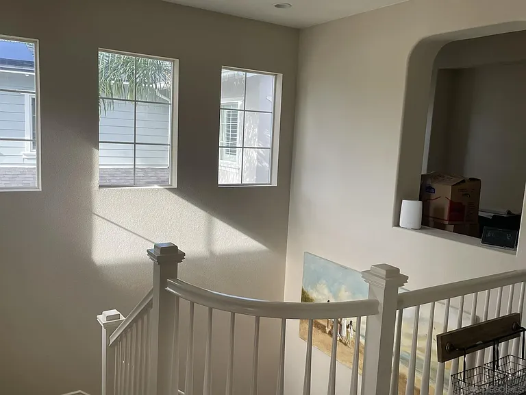 646 Sandside Ct — Photo 11